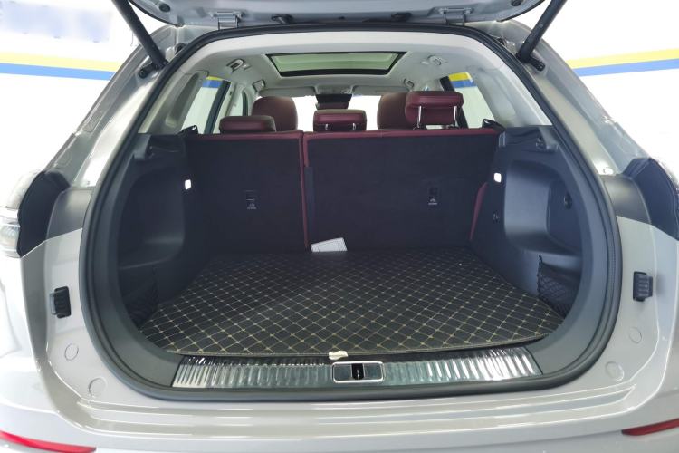 Used Hongqi HS5 2023 2.0T Qixiang Pro Edition Trunk