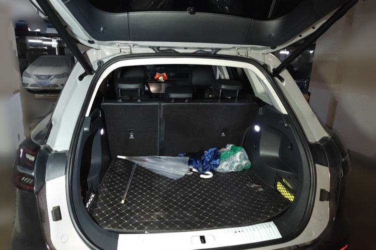 Used Hongqi HS5 2023 2.0T Qixiang Pro Edition Trunk