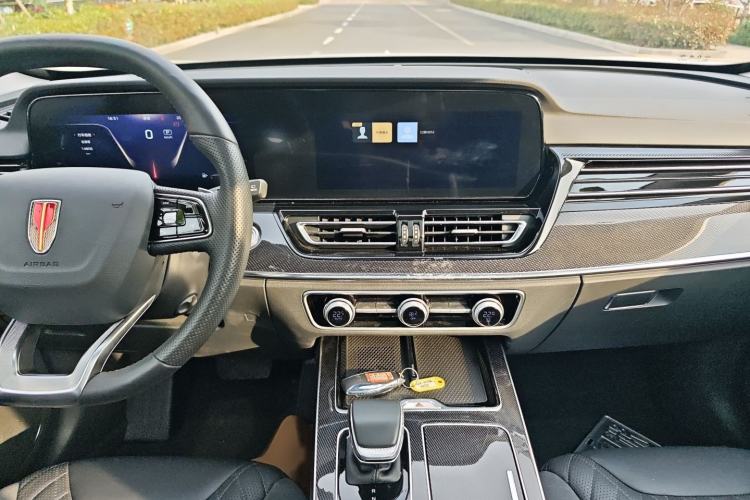 Used Hongqi HS5 2023 2.0T Flagship Pro Edition Audio And AC Panel