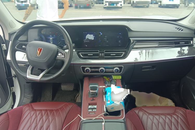 Used Hongqi HS5 2023 2.0T Qixiang Pro Edition Center Console