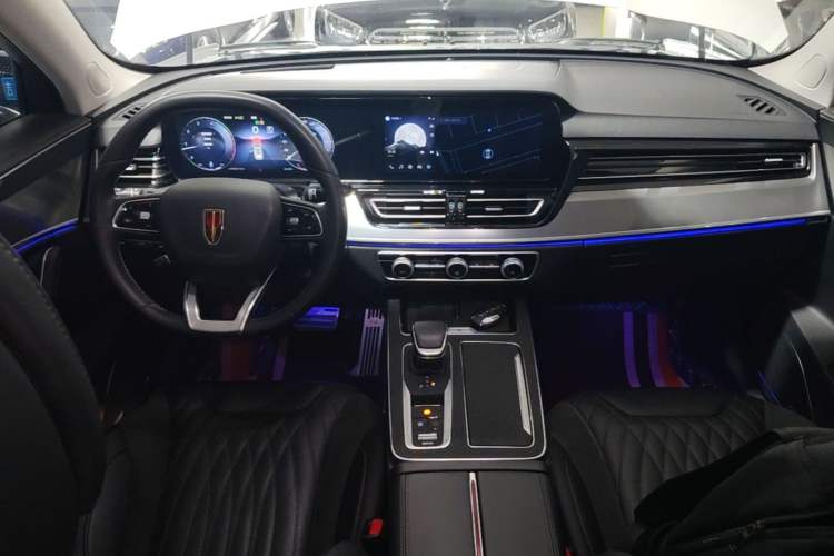 Used Hongqi HS5 2023 2.0T Four-Wheel Drive Flagship Pro Edition Center Console