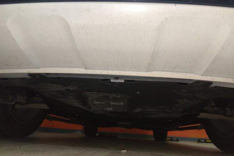 Used Hongqi HS5 2023 2.0T Qixiang Pro Edition Chassis Front
