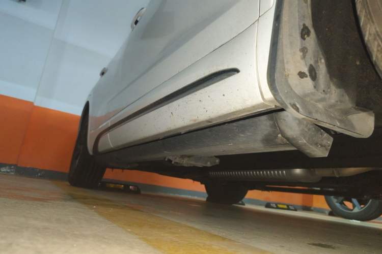 Used Hongqi HS5 2023 2.0T Qixiang Pro Edition Chassis Front Right