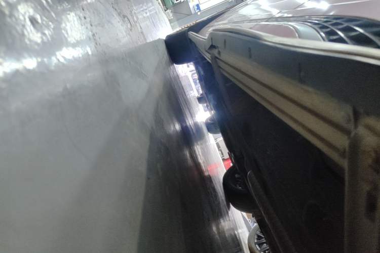 Used Hongqi HS5 2023 2.0T Four-Wheel Drive Flagship Pro Edition Chassis Rear Left