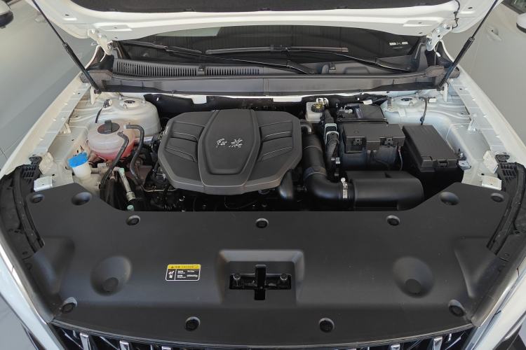 Used Hongqi HS5 2023 2.0T Four-Wheel Drive Flagship Pro Edition Engine Bay