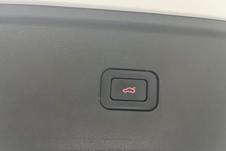 Used Hongqi HS5 2023 2.0T Qixiang Pro Edition Exterior 12