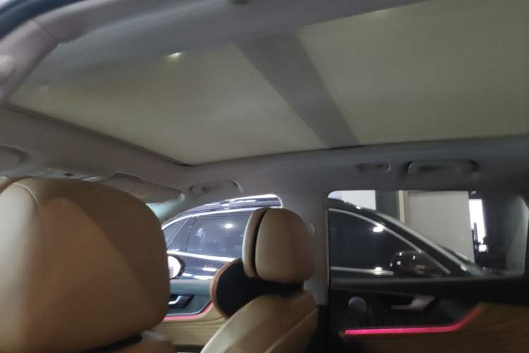Used Hongqi HS5 2023 2.0T Four-Wheel Drive Flagship Pro Edition Headliner