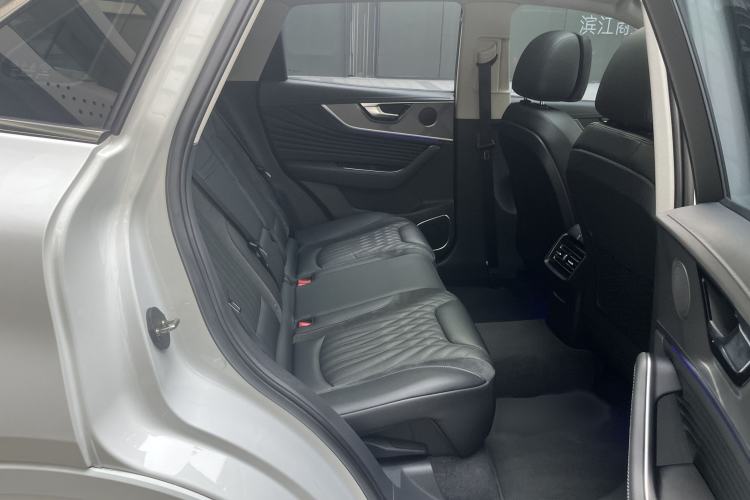 Used Hongqi HS5 2023 2.0T Qixiang Pro Edition Interior 5