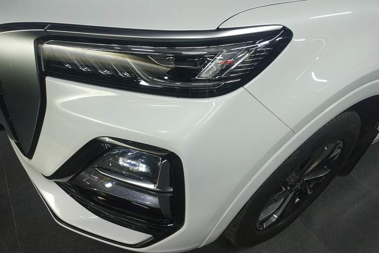 Used Hongqi HS5 2023 2.0T Qixiang Pro Edition Left Front Headlight