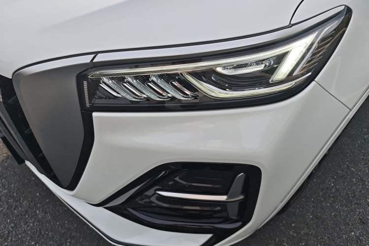 Used Hongqi HS5 2023 2.0T Flagship Pro Edition Left Front Headlight