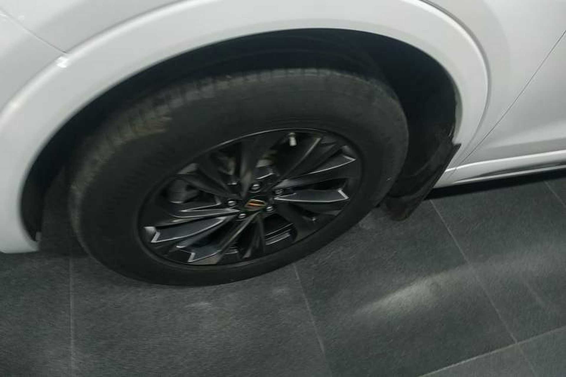 Used Hongqi HS5 2023 2.0T Qixiang Pro Edition Left Front Wheel Hub