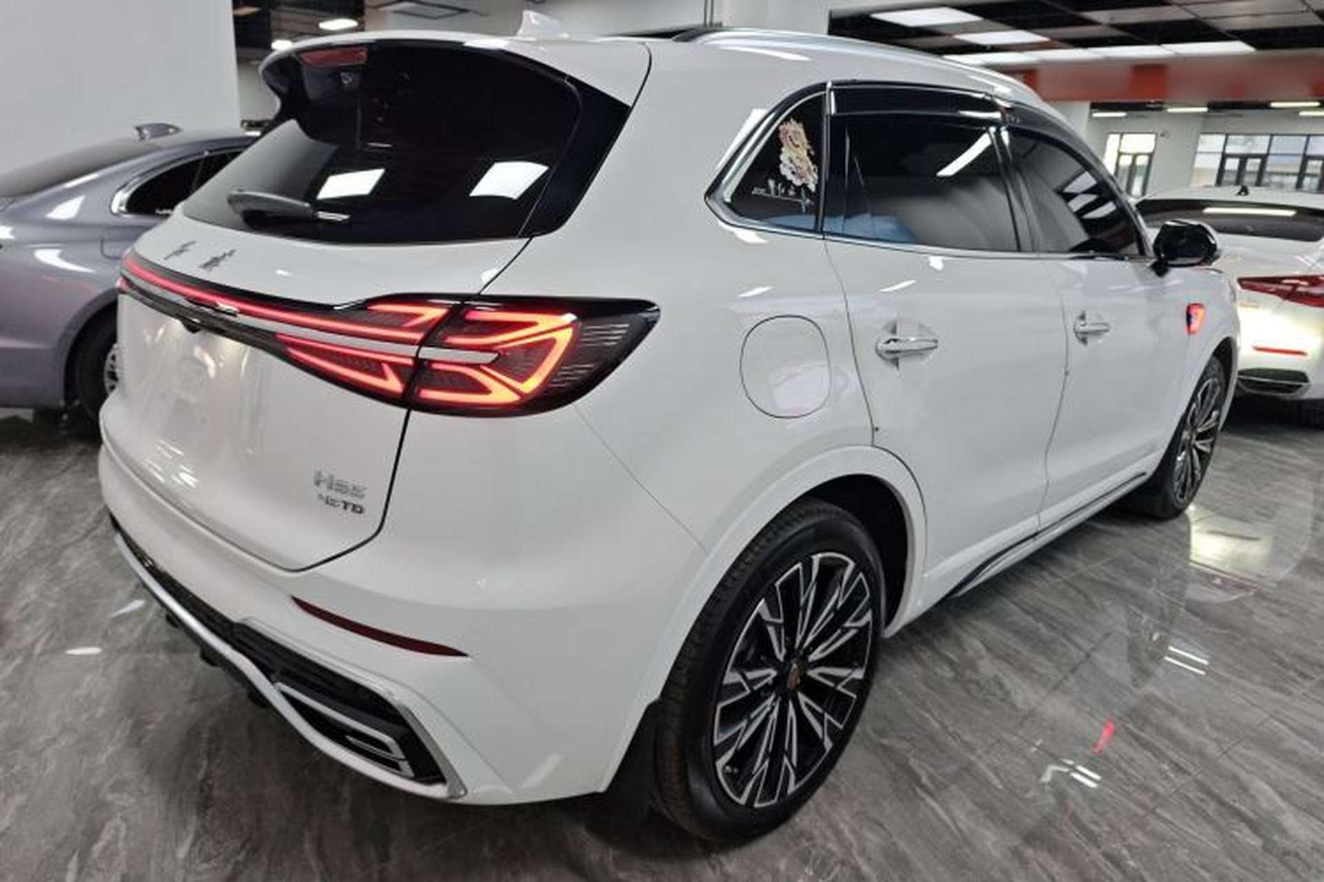 Used Hongqi HS5 2023 2.0T Four-Wheel Drive Flagship Pro Edition Rear Right 45 Deg