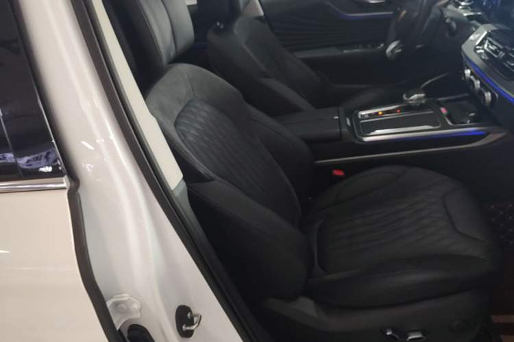 Used Hongqi HS5 2023 2.0T Four-Wheel Drive Flagship Pro Edition Right Front Seat