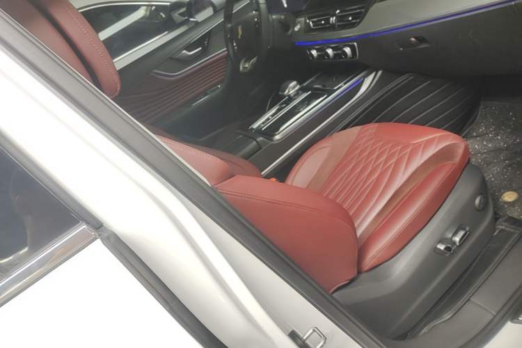 Used Hongqi HS5 2023 2.0T Four-Wheel Drive Flagship Pro Edition Right Front Seat