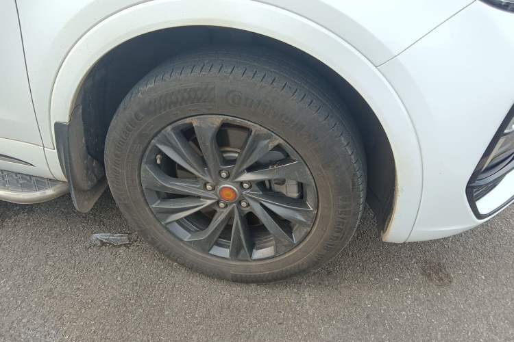 Used Hongqi HS5 2023 2.0T Qixiang Pro Edition Right Front Wheel Hub