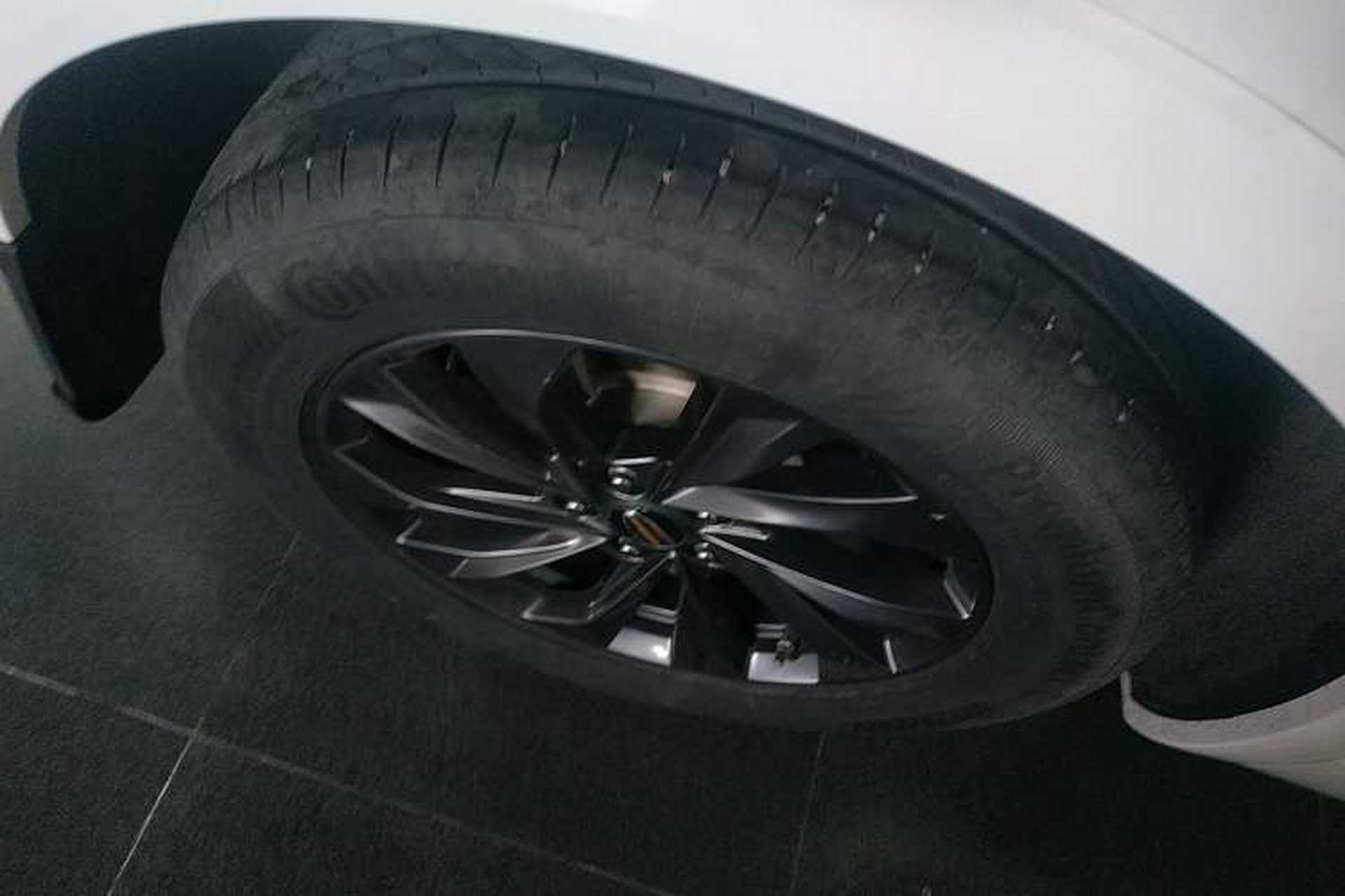 Used Hongqi HS5 2023 2.0T Qixiang Pro Edition Right Rear Wheel Hub