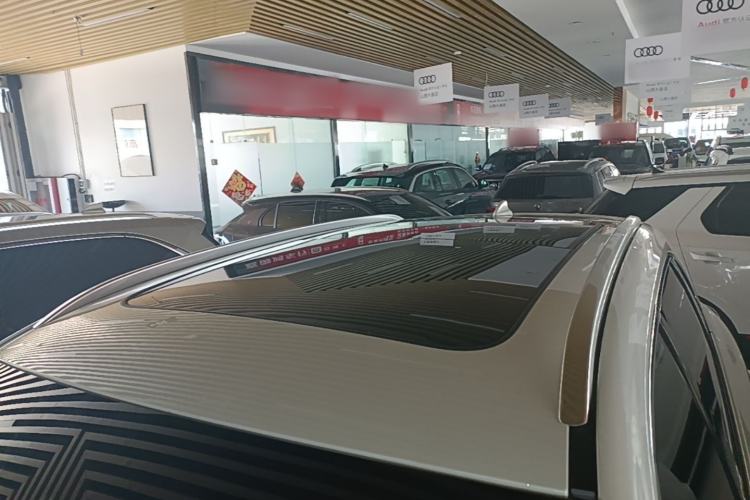Used Hongqi HS5 2023 2.0T Qixiang Pro Edition Roof