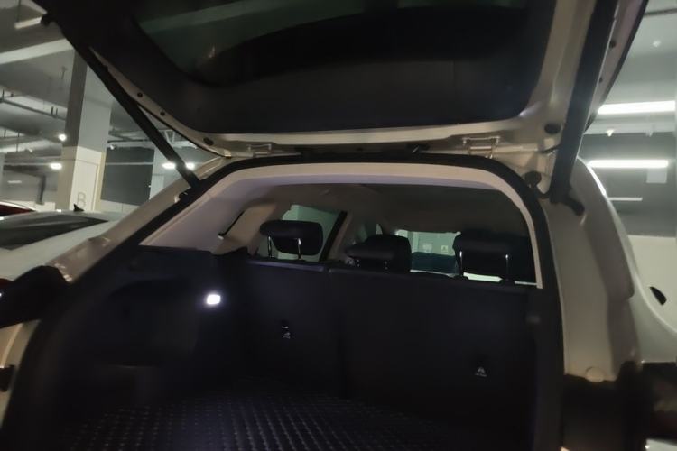 Used Hongqi HS5 2023 2.0T Qixiang Pro Edition Trunk