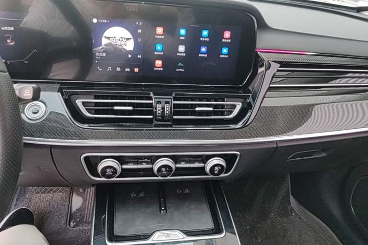 Used Hongqi HS5 2023 2.0T Qixiang Pro Edition Audio And AC Panel