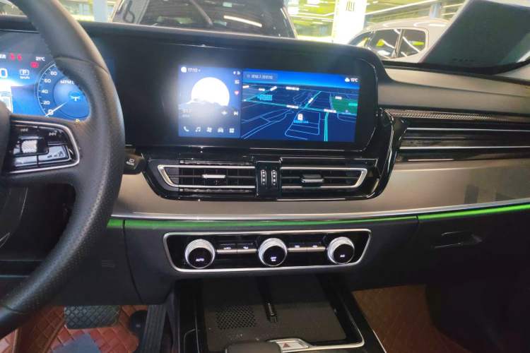 Used Hongqi HS5 2023 2.0T Four-Wheel Drive Flagship Pro Edition Audio And AC Panel