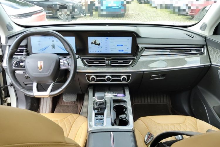 Used Hongqi HS5 2023 2.0T Four-Wheel Drive Flagship Pro Edition Center Console