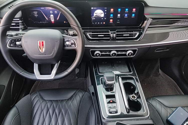 Used Hongqi HS5 2023 2.0T Qixiang Pro Edition Center Console