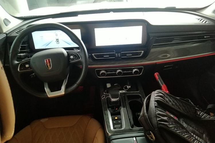 Used Hongqi HS5 2023 2.0T Four-Wheel Drive Flagship Pro Edition Center Console