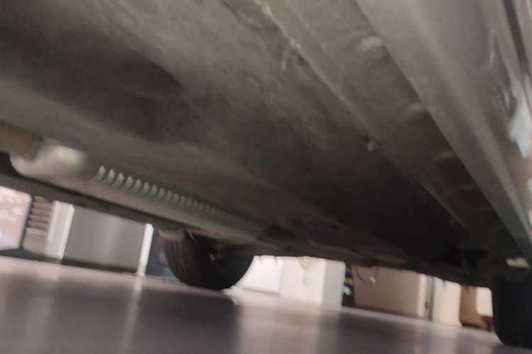 Used Hongqi HS5 2023 2.0T Qixiang Pro Edition Chassis Front Left