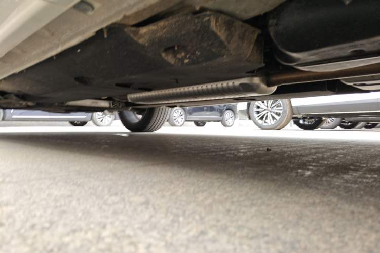 Used Hongqi HS5 2023 2.0T Four-Wheel Drive Flagship Pro Edition Chassis Rear Left