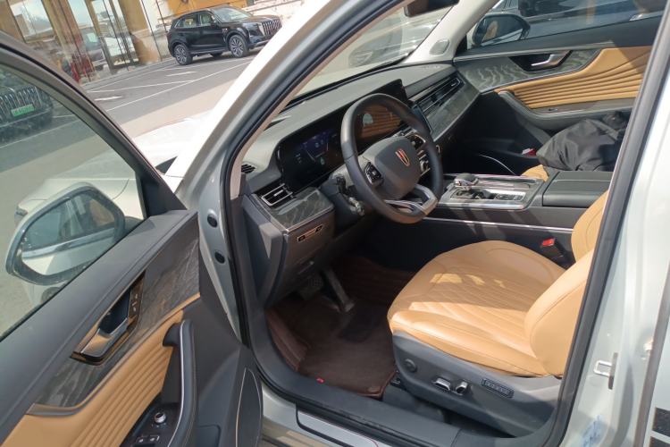 Used Hongqi HS5 2023 2.0T Four-Wheel Drive Flagship Pro Edition Driver Seat