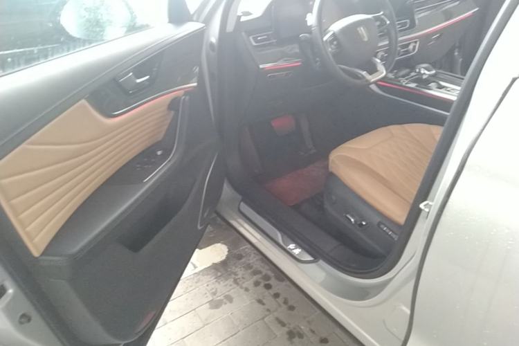 Used Hongqi HS5 2023 2.0T Four-Wheel Drive Flagship Pro Edition Driver Seat