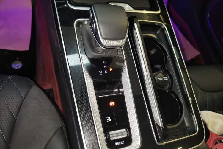Used Hongqi HS5 2023 2.0T Qixiang Pro Edition Gear Lever
