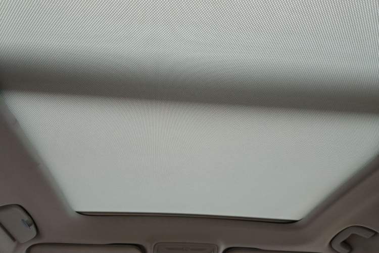 Used Hongqi HS5 2023 2.0T Four-Wheel Drive Flagship Pro Edition Headliner