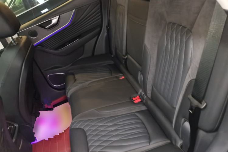 Used Hongqi HS5 2023 2.0T Qixiang Pro Edition Interior 4
