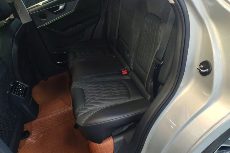Used Hongqi HS5 2023 2.0T Four-Wheel Drive Flagship Pro Edition Left Rear Seat