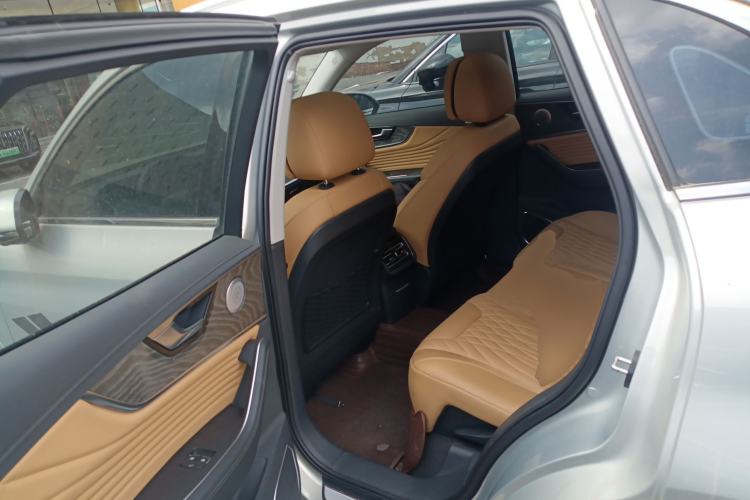 Used Hongqi HS5 2023 2.0T Four-Wheel Drive Flagship Pro Edition Left Rear Seat
