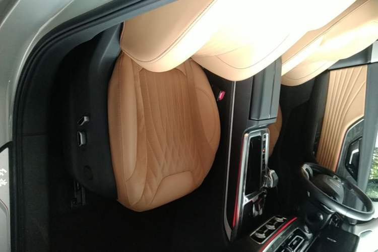 Used Hongqi HS5 2023 2.0T Four-Wheel Drive Flagship Pro Edition Right Front Seat