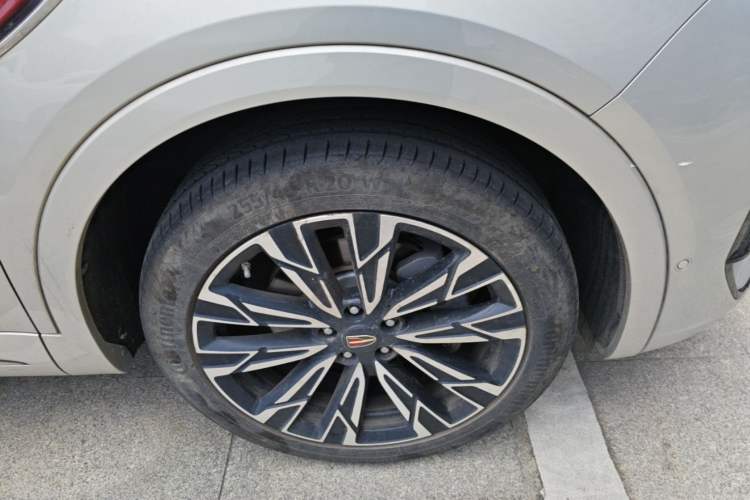 Used Hongqi HS5 2023 2.0T Four-Wheel Drive Flagship Pro Edition Right Front Wheel Hub