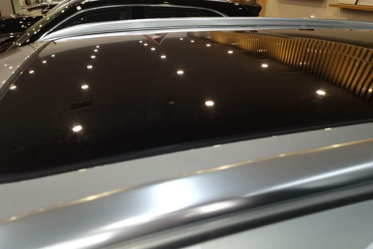 Used Hongqi HS5 2023 2.0T Qixiang Pro Edition Roof
