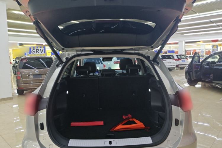 Used Hongqi HS5 2023 2.0T Qixiang Pro Edition Trunk