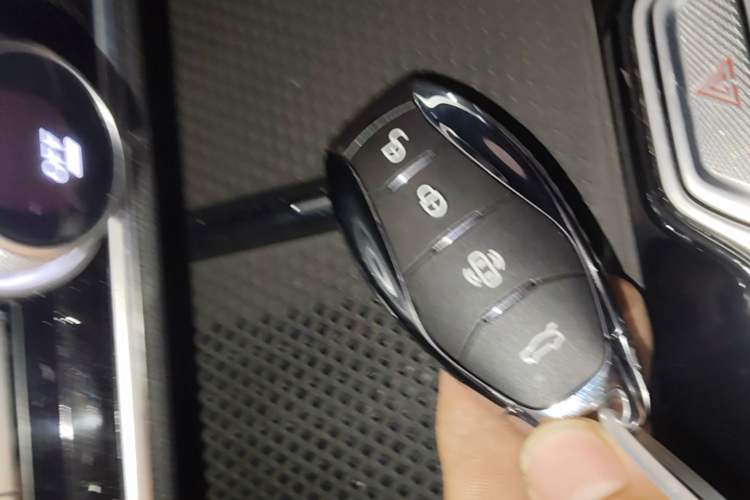 Used Hongqi HS5 2023 2.0T Qixiang Pro Edition Vehicle Key
