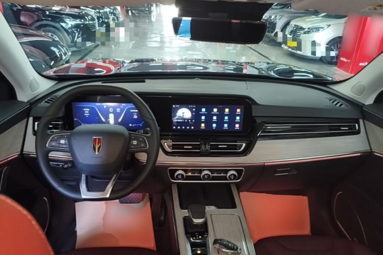 Used Hongqi HS5 2025 2.0T Two-Wheel Drive Flagship Pro Edition Center Console