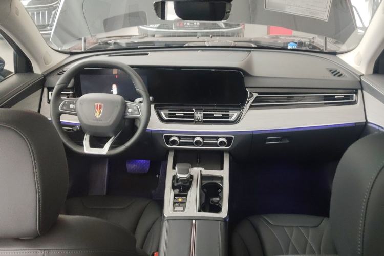 Used Hongqi HS5 2025 2.0T Two-Wheel Drive Flagship Pro Edition Center Console