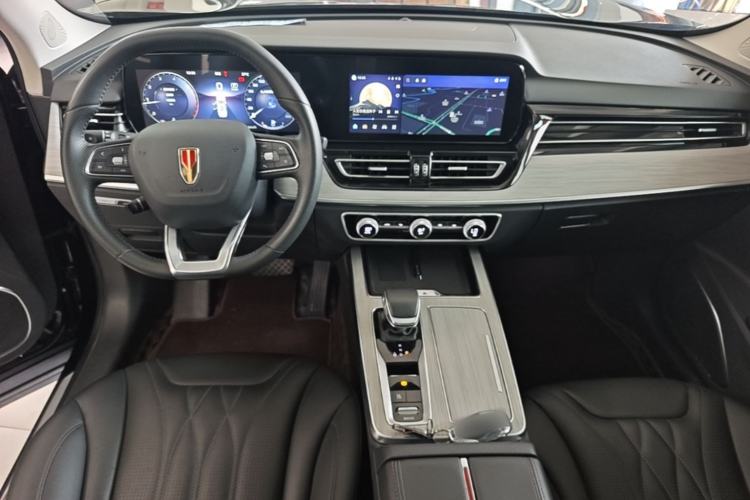 Used Hongqi HS5 2025 2.0T Two-Wheel Drive 600 000-Vehicle Commemorative Edition Center Console