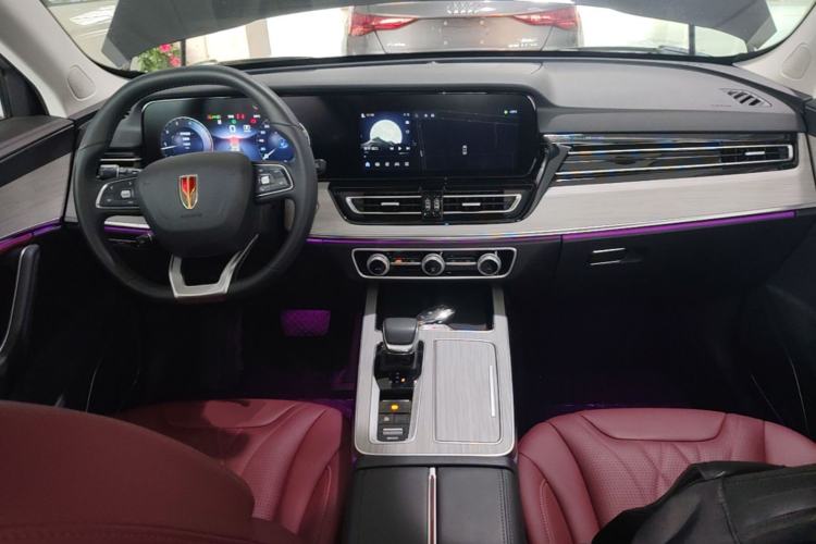 Used Hongqi HS5 2025 2.0T All-Wheel-Drive Flagship Pro Edition Center Console
