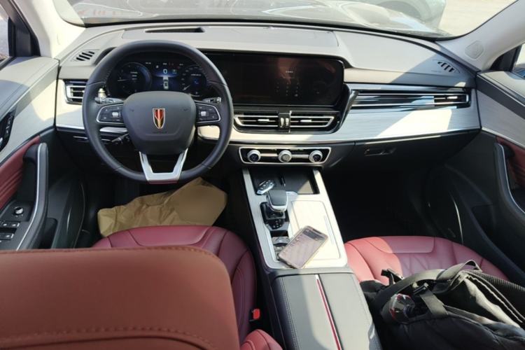 Used Hongqi HS5 2025 2.0T All-Wheel-Drive Flagship Pro Edition Center Console
