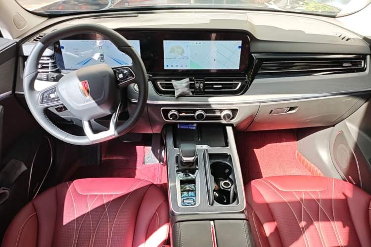 Used Hongqi HS5 2025 2.0T Two-Wheel Drive Flagship Pro Edition Center Console