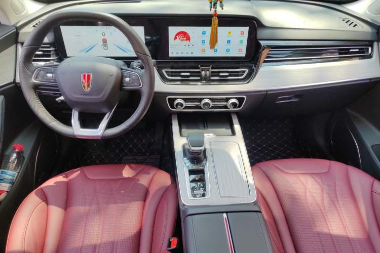 Used Hongqi HS5 2025 2.0T Two-Wheel Drive Flagship Pro Edition Center Console