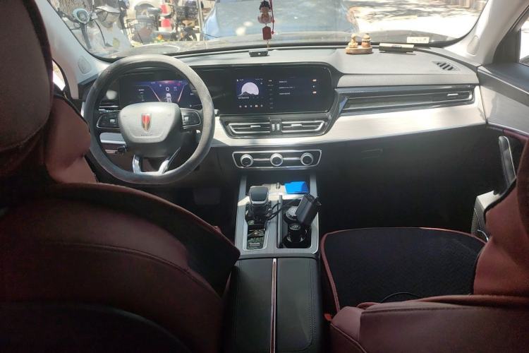 Used Hongqi HS5 2025 2.0T All-Wheel-Drive Flagship Pro Edition Center Console