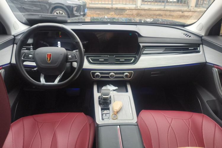 Used Hongqi HS5 2025 2.0T Two-Wheel Drive Flagship Pro Edition Center Console